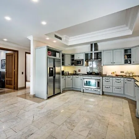Villa Lourenco Gran 别墅 金塔湖